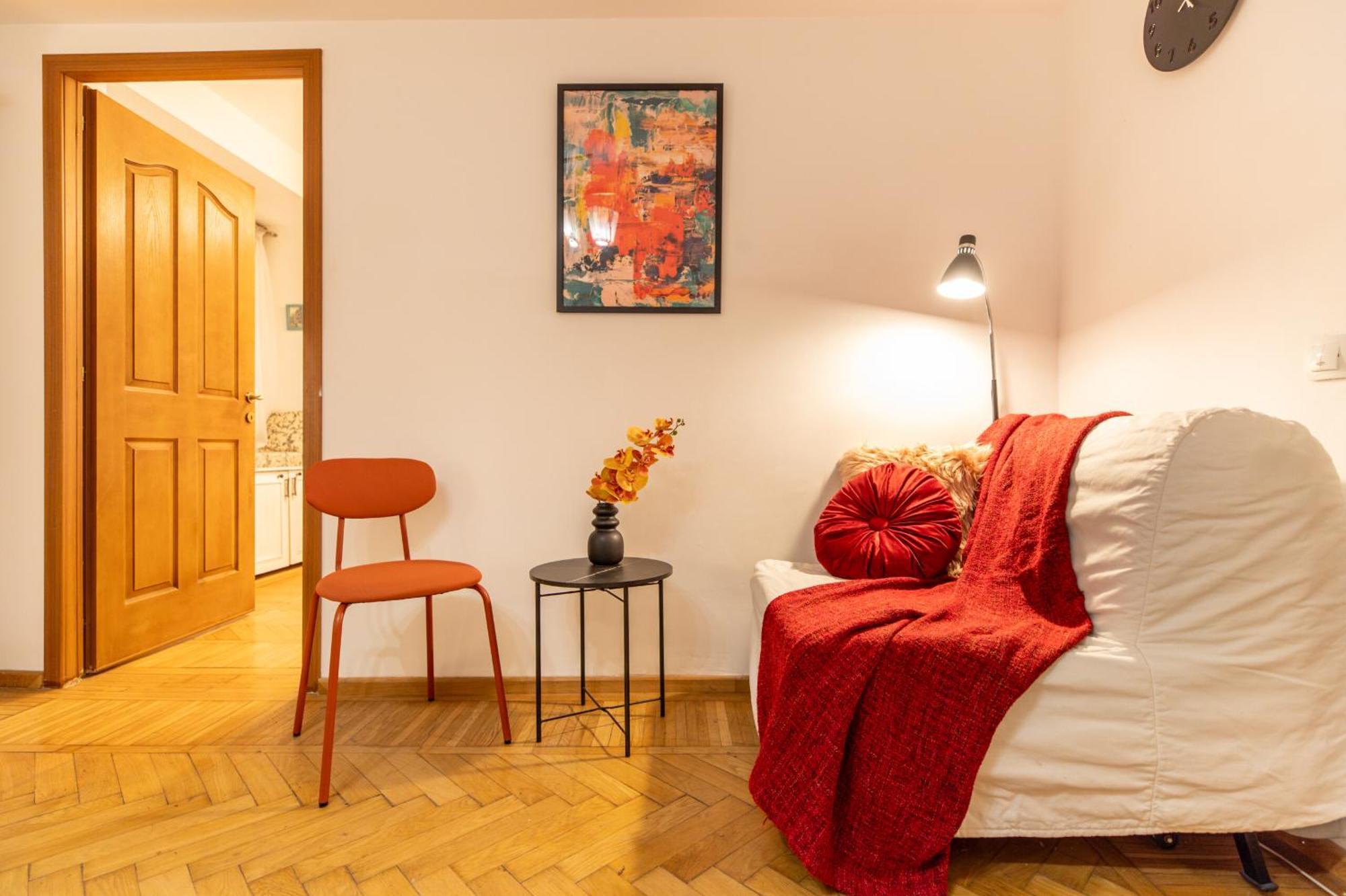 2Br Apartment At Piata Natiunilor Unite: Perfect For City Center Stays Bukarest Exterior foto