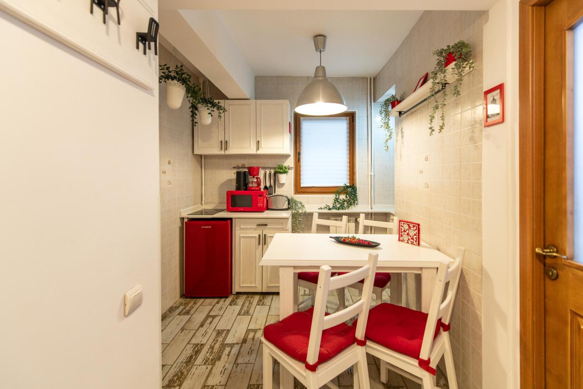2Br Apartment At Piata Natiunilor Unite: Perfect For City Center Stays Bukarest Exterior foto