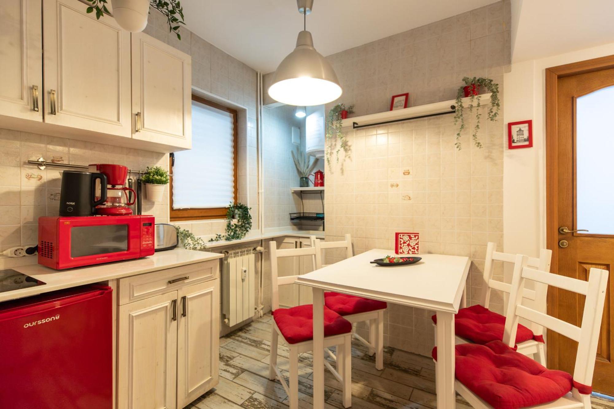 2Br Apartment At Piata Natiunilor Unite: Perfect For City Center Stays Bukarest Exterior foto